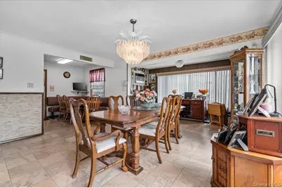 10 Enness Avenue, Bethpage, NY 11714 - Photo 9