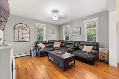 1967 Oakland Avenue, Wantagh, NY 11793 - Photo 3