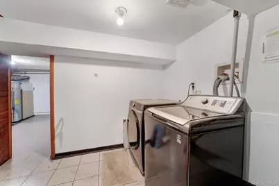 19014 Haywood Road, Hollis, NY 11423 - Photo 23