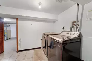 190-14 Haywood Rd, Hollis, NY 11423 - Photo 23