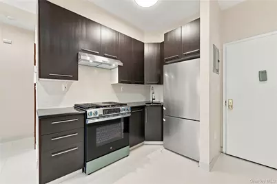 360 43rd Street #2A, Brooklyn, NY 11232 - Photo 3