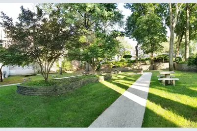5 Terrace Circle #1H, Great Neck, NY 11021 - Photo 15