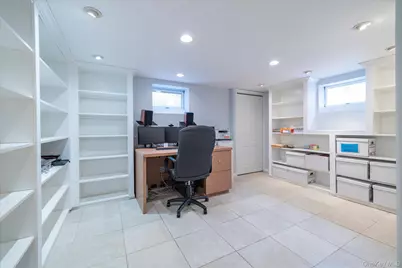 146 Beverly Avenue, Floral Park, NY 11001 - Photo 27