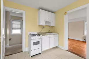 141 Elmwood St, Valley Stream, NY 11581 - Photo 17