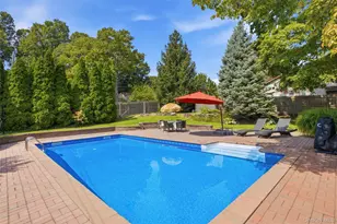 36 Kew Dr, Sound Beach, NY 11789 - Photo 5