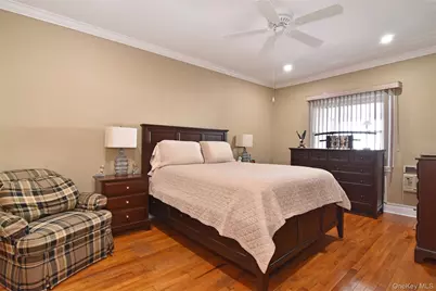 2533 Tenbroeck Avenue, Bronx, NY 10469 - Photo 15
