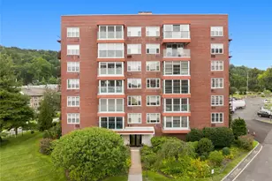 1 Salisbury Pt, Nyack, NY 10960 - Photo 13