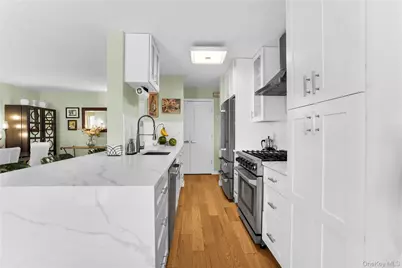 1085 Warburton #210, Yonkers, NY 10701 - Photo 27