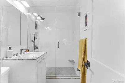 1085 Warburton #210, Yonkers, NY 10701 - Photo 3