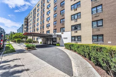 1085 Warburton #210, Yonkers, NY 10701 - Photo 5