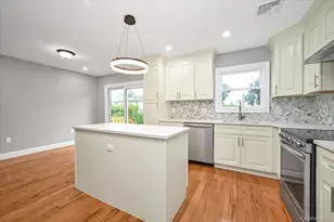 226 Vincent Dr, East Meadow, NY 11554 - Photo 7