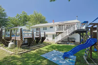 8 Pine Street, Middletown, NY 10940 - Photo 23