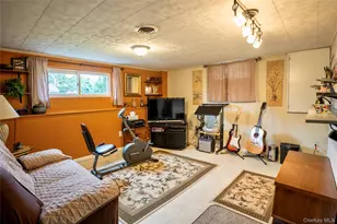 125 Riverview Dr, Fishkill, NY 12524 - Photo 11