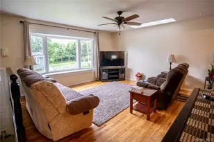 125 Riverview Dr, Fishkill, NY 12524 - Photo 3