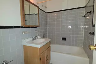679 W 239th, Bronx, NY 10463 - Photo 3