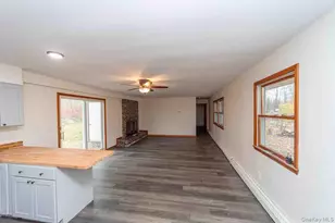 132 Red Top Rd, Wallkill, NY 12589 - Photo 3