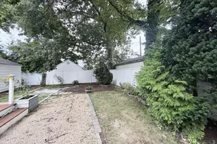 20 Iris Ave, Merrick, NY 11566 - Photo 17