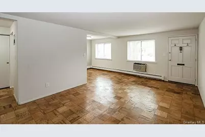 178 Jervis Avenue #178, Farmingdale, NY 11735 - Photo 3