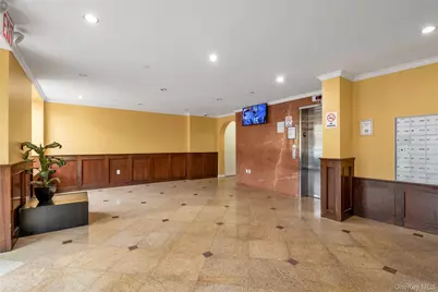 4318 Robinson Street #4D, Flushing, NY 11355 - Photo 15