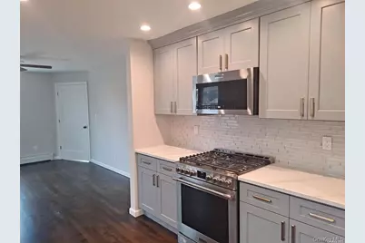 16 Cedar Drive #1st Fl, Farmingdale, NY 11735 - Photo 5