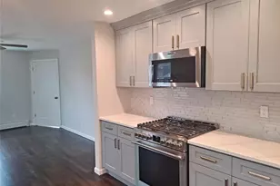 16 Cedar Dr, Farmingdale, NY 11735 - Photo 5