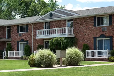 4 Baker Street #4D, West Babylon, NY 11704 - Photo 1