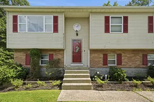 17 Old Hemlock Dr, New Windsor, NY 12553 - Photo 3