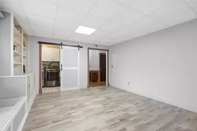 6 Stuyvesant Circle W, East Setauket, NY 11733 - Photo 15