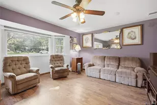6 Stuyvesant Cir W, East Setauket, NY 11733 - Photo 11