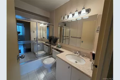 1 Bay Club Drive #16H, Bayside, NY 11360 - Photo 15