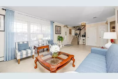 4 Vera Court, Centereach, NY 11720 - Photo 3