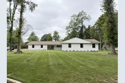 9 Empire Court, Dix Hills, NY 11746 - Photo 1