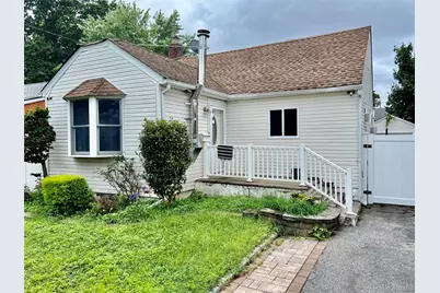 320 Maplegrove Avenue, Uniondale, NY 11553 - Photo 1