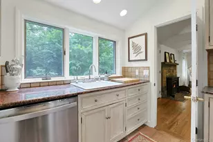 46 Gallows Hill Rd, Cortlandt Manor, NY 10567 - Photo 17
