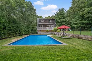55 Red Fox Ln, Wainscott, NY 11937 - Photo 25