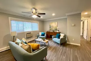 317 Brook Ave, Bay Shore, NY 11706 - Photo 5