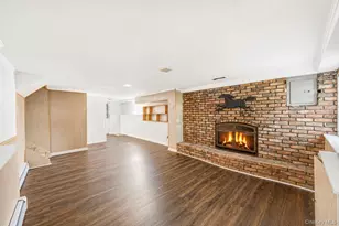1425 Pine Dr, Bay Shore, NY 11706 - Photo 19