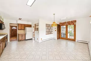 1425 Pine Dr, Bay Shore, NY 11706 - Photo 9