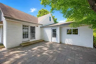 1425 Pine Dr, Bay Shore, NY 11706 - Photo 39