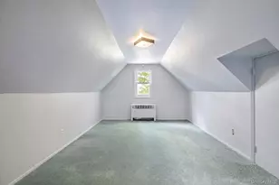 1425 Pine Dr, Bay Shore, NY 11706 - Photo 33
