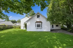 1425 Pine Dr, Bay Shore, NY 11706 - Photo 43