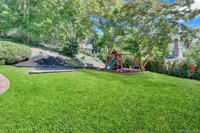 324 Woodbine Avenue, Northport, NY 11768 - Photo 7
