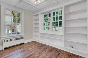 324 Woodbine Ave, Northport, NY 11768 - Photo 13