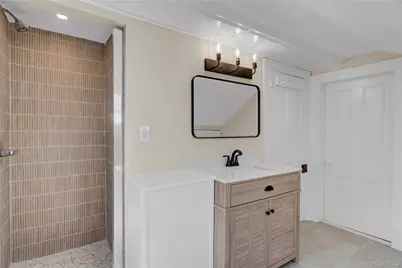 324 Woodbine Avenue, Northport, NY 11768 - Photo 31