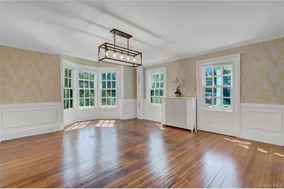 324 Woodbine Avenue, Northport, NY 11768 - Photo 17