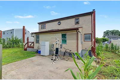 240 28th Street, Copiague, NY 11726 - Photo 25