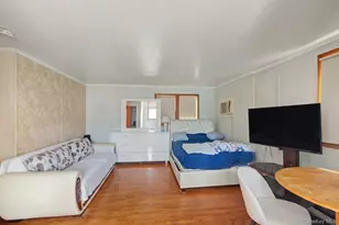 240 28th St, Copiague, NY 11726 - Photo 7