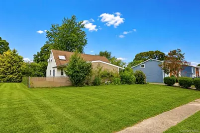 38 Imperial Drive, Selden, NY 11784 - Photo 41