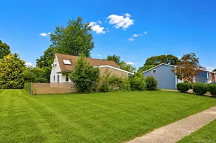 38 Imperial Dr, Selden, NY 11784 - Photo 41