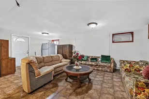 214 Avery Pl, Cedarhurst, NY 11516 - Photo 25